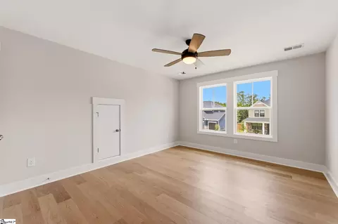 Bedroom - 127 Eagle Creek Dr, Central, SC 29630 photo 1 of 11