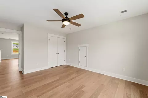 Bedroom - 127 Eagle Creek Dr, Central, SC 29630 photo 2 of 11
