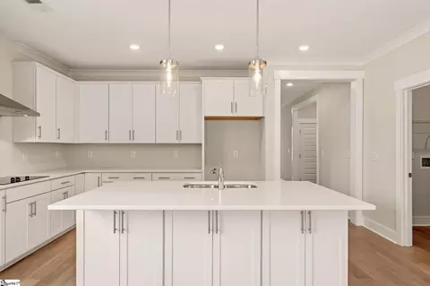 Kitchen - 127 Eagle Creek Dr, Central, SC 29630 photo 3 of 4