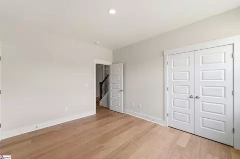 Bedroom - 127 Eagle Creek Dr, Central, SC 29630 photo 10 of 11