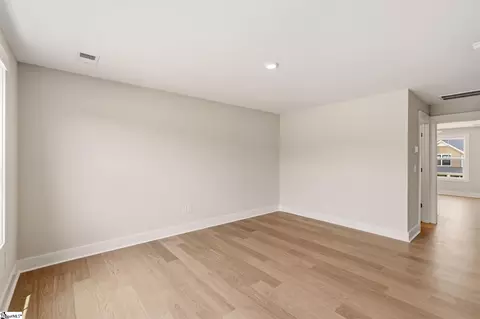 Bedroom - 127 Eagle Creek Dr, Central, SC 29630 photo 11 of 11