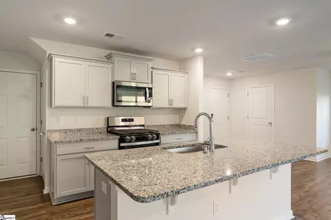 201 Elderberry Ln, Easley, SC 29640 photo 7
