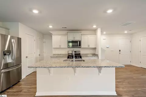 201 Elderberry Ln, Easley, SC 29640 photo 8