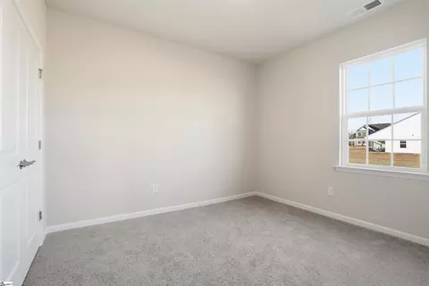 Bedroom - 495 Adhurst Dr, Enoree, SC 29335 photo 4 of 6