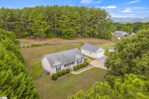 View/Area - 124 E King Rd, Greer, SC 29651 photo 6 of 6