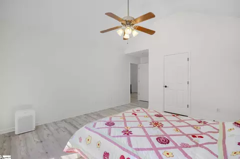 Bedroom - 124 E King Rd, Greer, SC 29651 photo 2 of 5