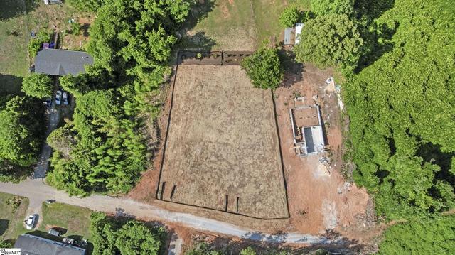 105 S Silver Lake Dr, Taylors, SC 29687