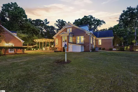 Exterior - 1007 E Calhoun St, Anderson, SC 29621 photo 13 of 14