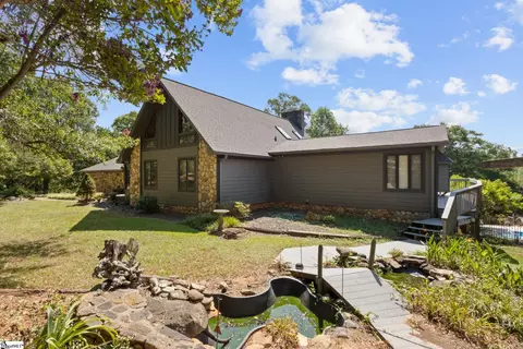 285 Old Batson Rd, Taylors, SC 29687