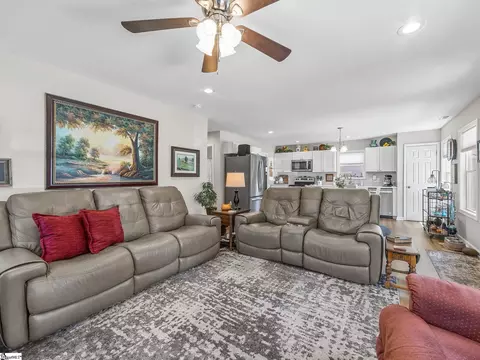 Living - 141 Fuller St, Pacolet, SC 29372 photo 4 of 4