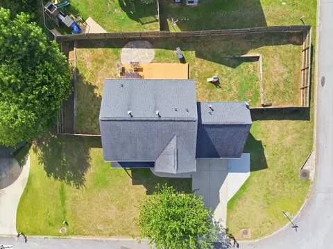 2 Gentian Ct, Taylors, SC 29687