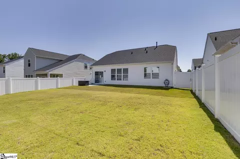 Exterior - 1141 Berry Patch Dr, Lyman, SC 29365 photo 6 of 8