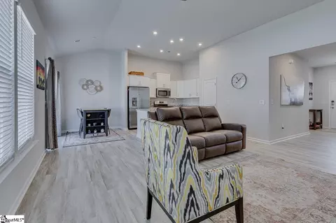 Entry Way - 1141 Berry Patch Dr, Lyman, SC 29365 photo 4 of 7