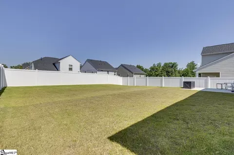 Exterior - 1141 Berry Patch Dr, Lyman, SC 29365 photo 5 of 8