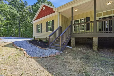 Exterior - 146 Windmont Rd, Pickens, SC 29671 photo 4 of 11