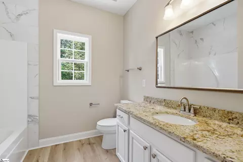 Bath - 146 Windmont Rd, Pickens, SC 29671 photo 1 of 1