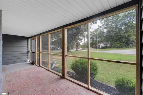 702 Williams St, Williamston, SC 29697 photo 4