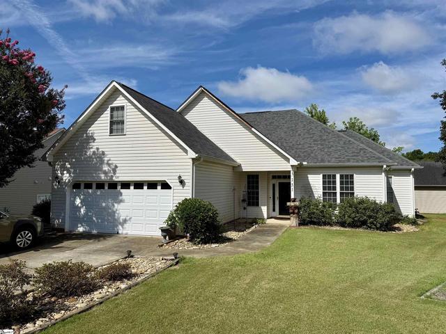 131 Lauren Wood Cir, Taylors, SC 29687