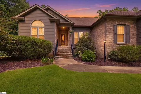 703 Garnett Way, Simpsonville, SC 29680