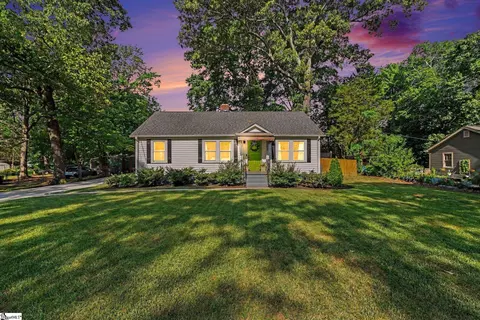 103 Sutton Dr, Taylors, SC 29687