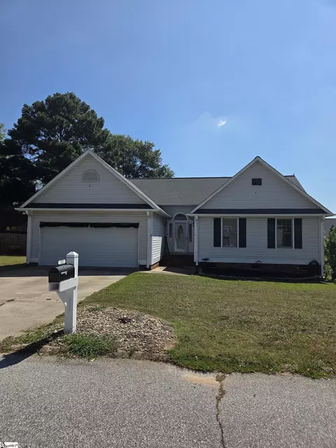 16 Fitzpatrick Ct, Fountain Inn, SC 29644
