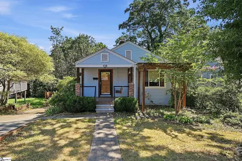 108 Hawthorne Ln, Greenville, SC 29605