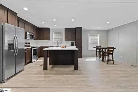 210 Whitten Rd, Waterloo, SC 29384 photo 6