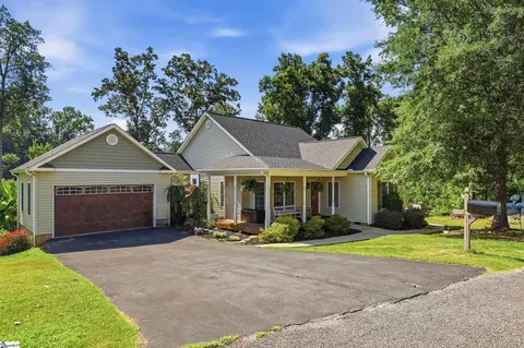 110 Brookside Cir, Honea Path, SC 29654 photo 2