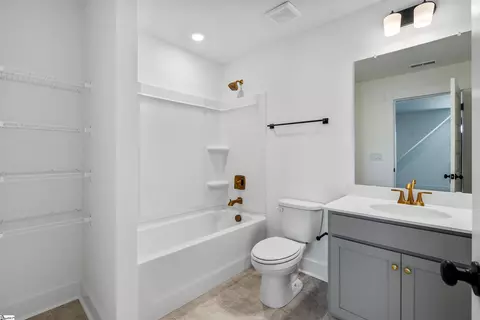 Bath - 321 Summerall Dr, Anderson, SC 29621 photo 4 of 6