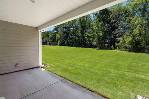 Exterior - 321 Summerall Dr, Anderson, SC 29621 photo 6 of 7
