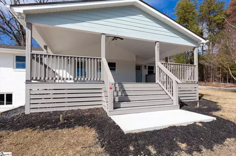 101 Fairview Dr, Greenville, SC 29609