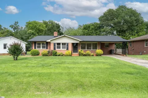 10 Templewood Dr, Greenville, SC 29611
