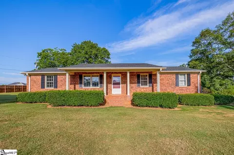 1326 Mount Zion Rd, Spartanburg, SC 29303