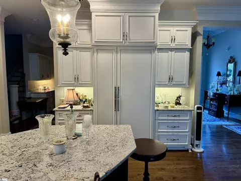 Kitchen - 27 Cullen Ct, Greer, SC 29650 photo 5 of 7
