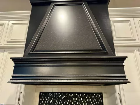 Kitchen - 27 Cullen Ct, Greer, SC 29650 photo 7 of 7