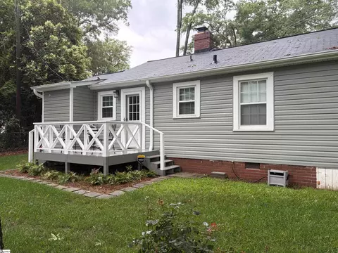Exterior - 407 North St, Anderson, SC 29621 photo 4 of 9