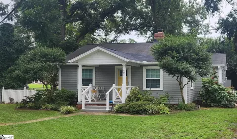 Exterior - 407 North St, Anderson, SC 29621 photo 2 of 9