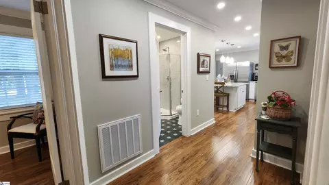 Entry Way - 407 North St, Anderson, SC 29621 photo 3 of 5