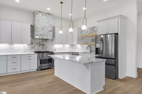Kitchen - 124 Quiet Ln, Easley, SC 29640 photo 6 of 6