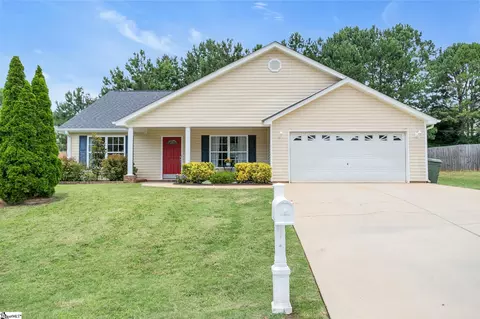 1800 Country Apple Ct, Fountain Inn, SC 29644