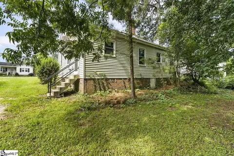 409 E Forida St, Clinton, SC 29325 photo 11