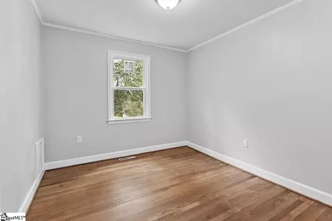 409 E Forida St, Clinton, SC 29325 photo 10