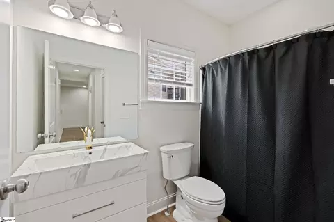 Bath - 348 Easterlin Way, Greenville, SC 29607 photo 1 of 2