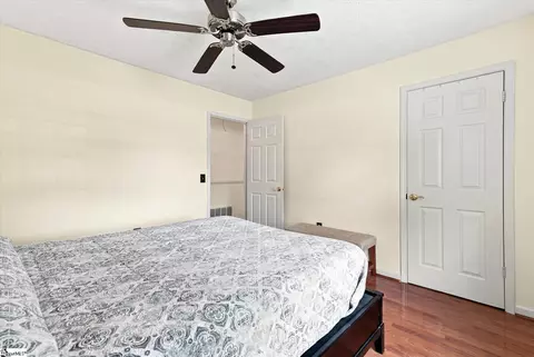 Bedroom - 208 Pineview Dr, Pelzer, SC 29669 photo 6 of 6