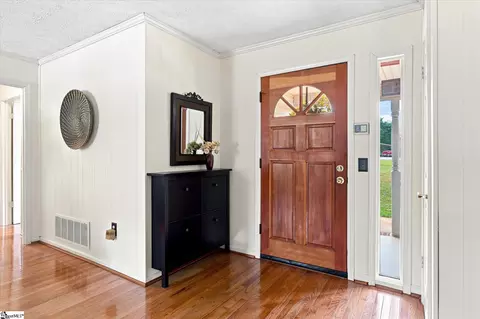 Entry Way - 208 Pineview Dr, Pelzer, SC 29669 photo 2 of 3
