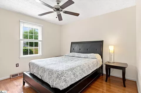 Bedroom - 208 Pineview Dr, Pelzer, SC 29669 photo 5 of 6