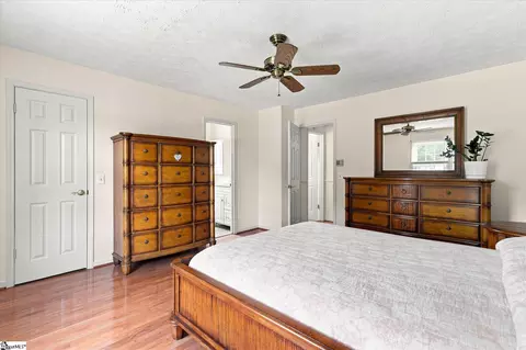 Bedroom - 208 Pineview Dr, Pelzer, SC 29669 photo 3 of 6