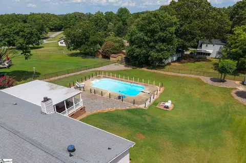 Exterior - 208 Pineview Dr, Pelzer, SC 29669 photo 12 of 12