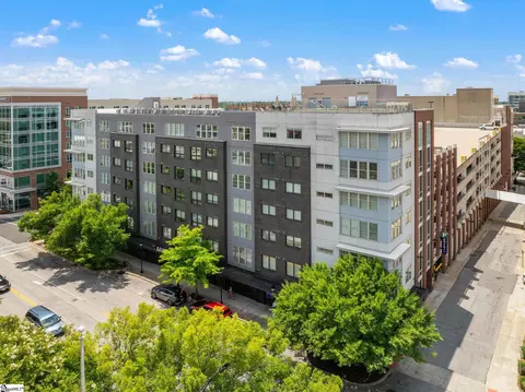 100 E Washington St UNIT 63, Greenville, SC 29601