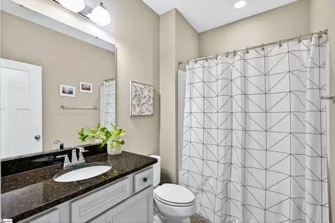 Bath - 402 Vestry Pl, Moore, SC 29369 photo 5 of 5